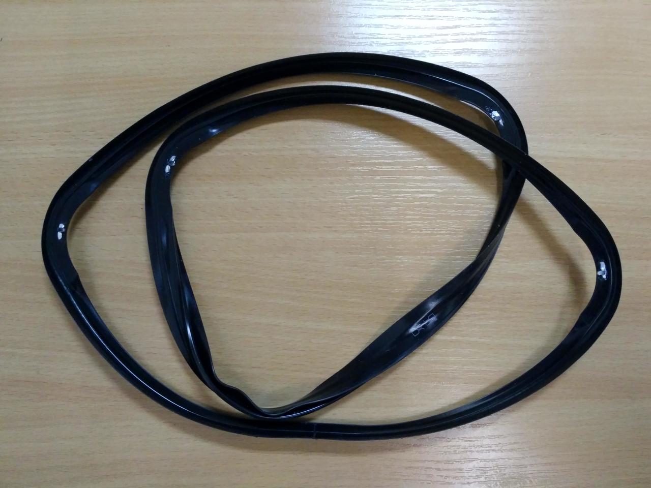 Ущільнювальна гума дверей духовки Indesit Ariston C00111687, фото 1