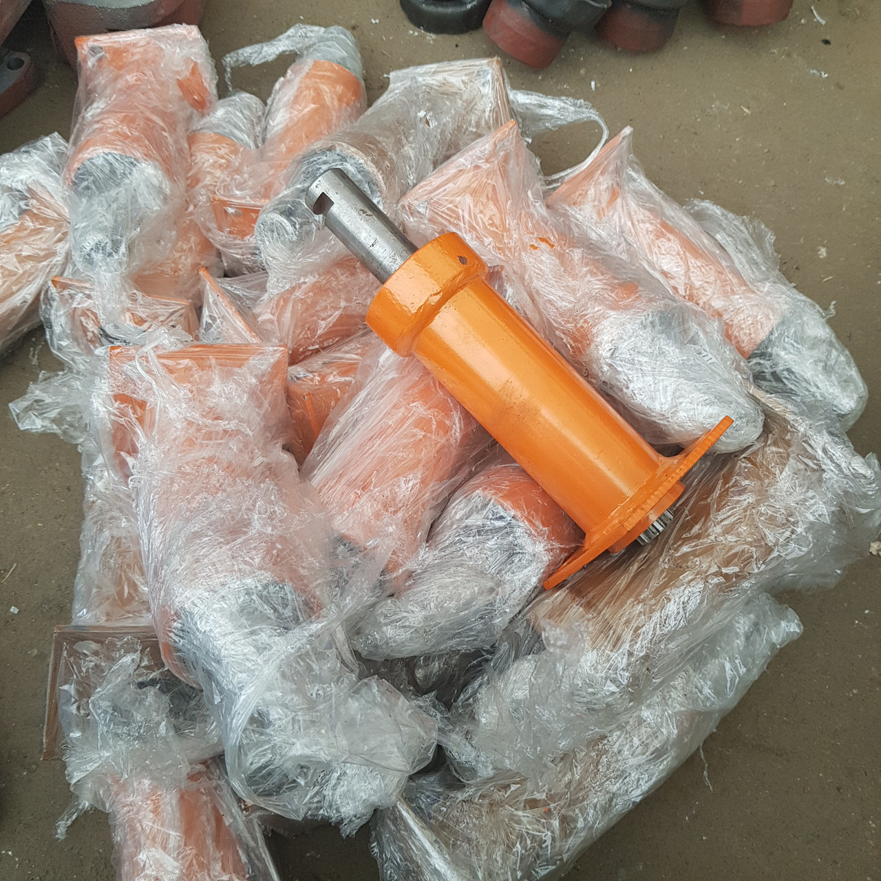 Стакан насоса дозатора ЮМЗ у зборі, високий 45Т-3400010-04, фото 1