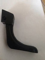 Блокування передньої стійки для автоматичних шиномонтажів