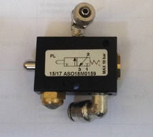 Ручний пневматичний фіксатор на шиномонтаж автомат