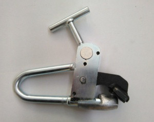 Затискач для легкосплавних коліс