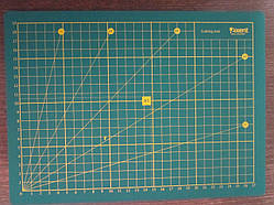 Килимок макетний самовідновлюваний для різання А3 45 х 30 см* 3 мм ДВХСТОРОНІВ