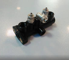 Педальна роздатка на підстільні циліндри-напівавтомат або на Роздатка на відкидання стріли