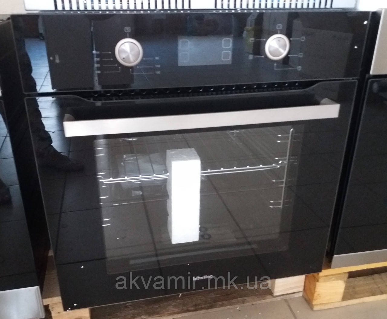 Духова шафа INTERLINE HK 560 BK вбудована електрична