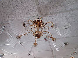 Люстра на 5 плафона 1123 золотиста