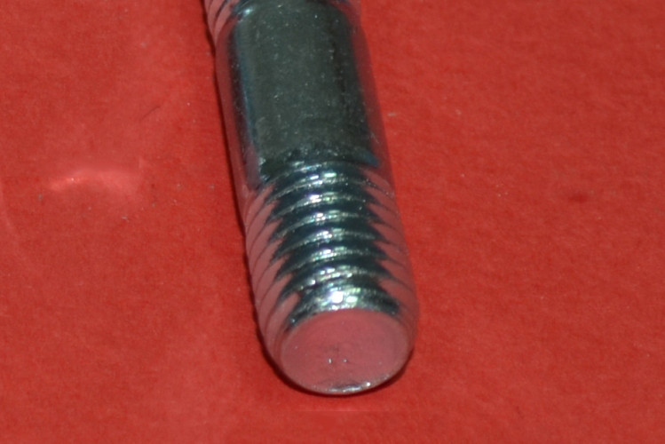 Шпилька різьбова з кінцем, що загвинчується 1.25d М18 ГОСТ 22034-76, DIN 939