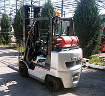 Газовий навантажувач 2,5 тонни Nissan MAPL02 A25LU б/у, фото 2