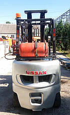 Газовий навантажувач 2,5 тонни Nissan MAPL02 A25LU б/у, фото 3