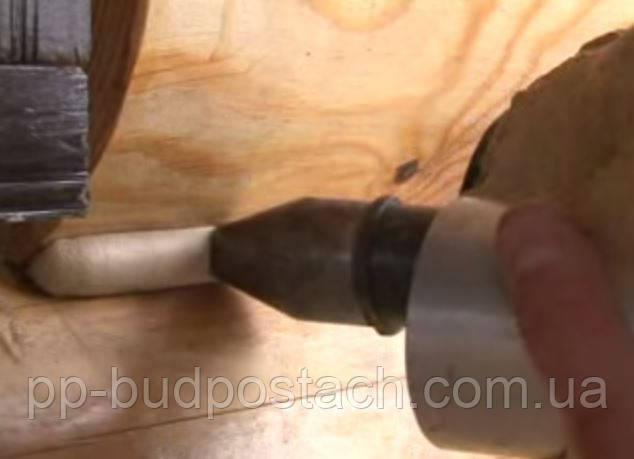 Утеплення Нанесення герметика за технологією 