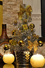 Ялинка штучна прикрашена 30 см срібна + золото