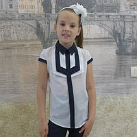 Блузка для девочки "Накладки"(белая с синей отделкой) короткий рукавкой) , размеры 30- 40