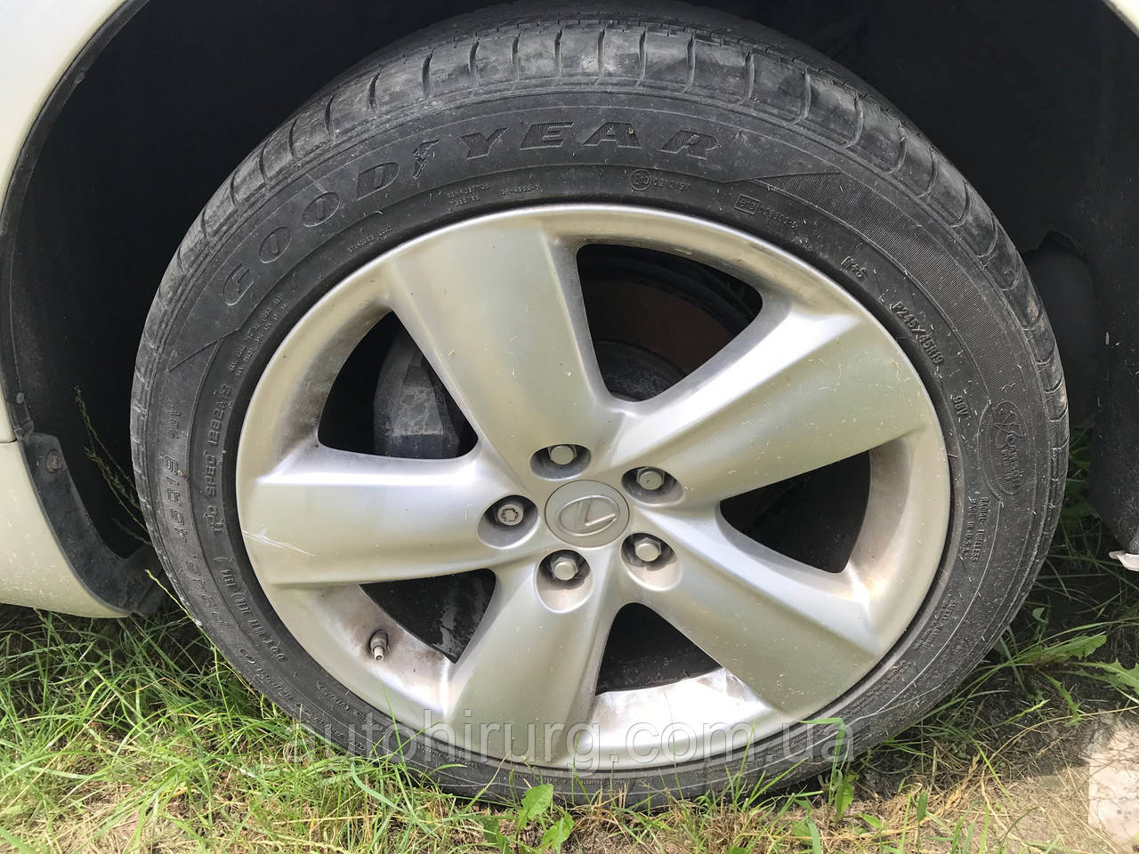Комплект коліс 245/45/R19 Lexus LS460