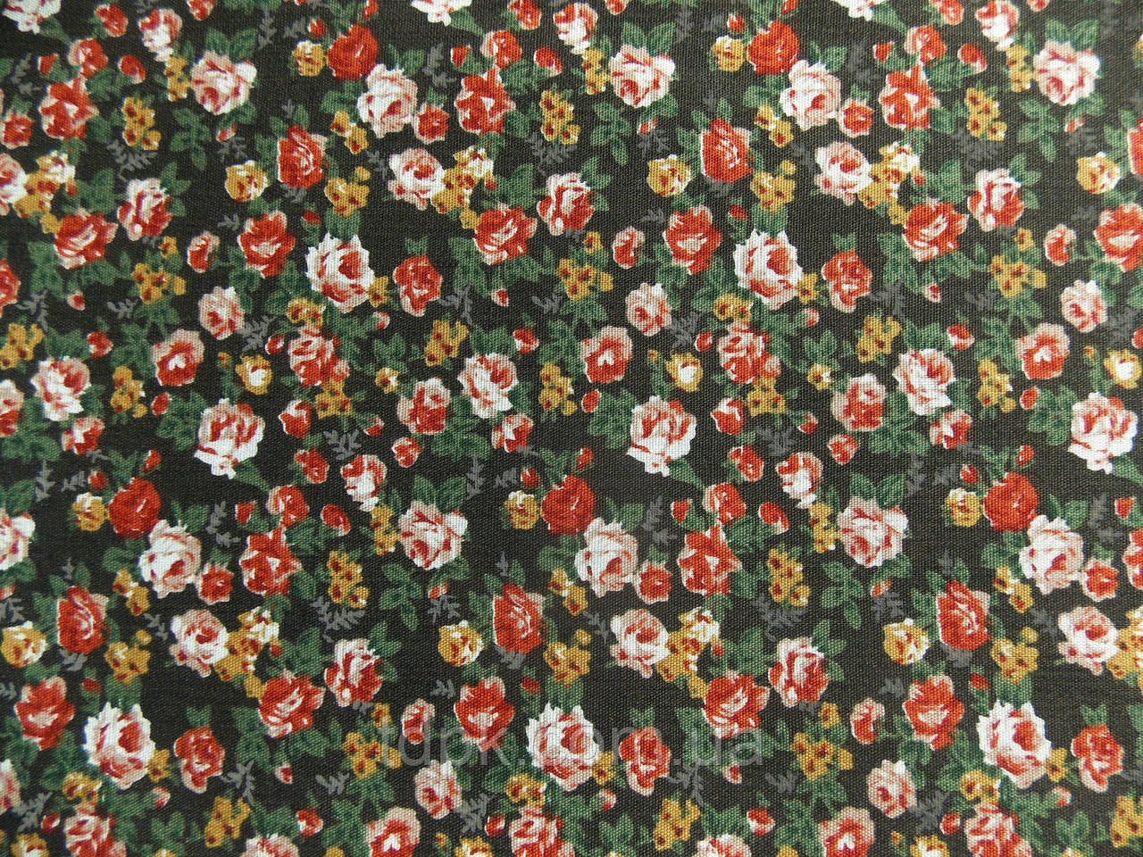 Відріз тканини троянди на чорному 48 х 50 см., фото 1