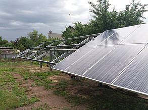 Третий день монтажа солнечной электростанции в поселке Куриловка Днепропетровской обл