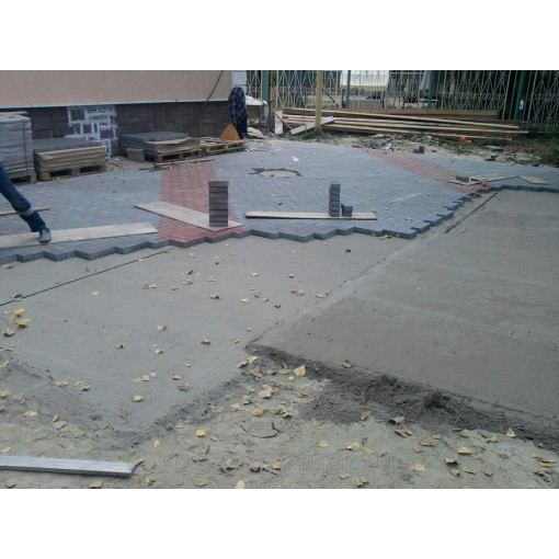 Підготовка основи під укладання тротуарної плитки