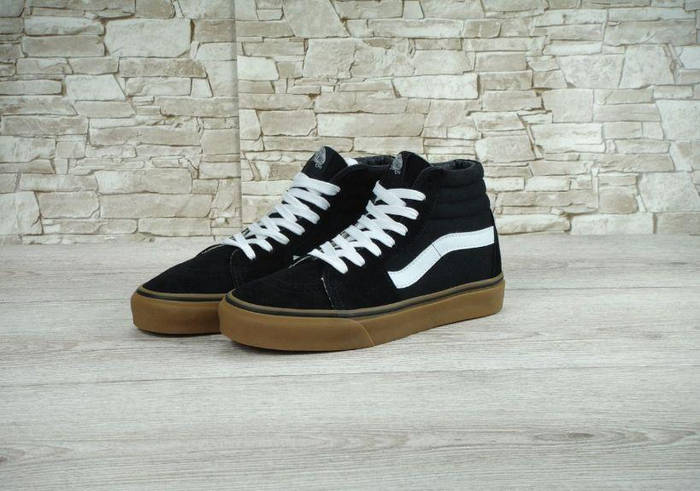 vans black gum hi tops