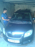 Замена лобового стекла Skoda Roomster в Никополе 2