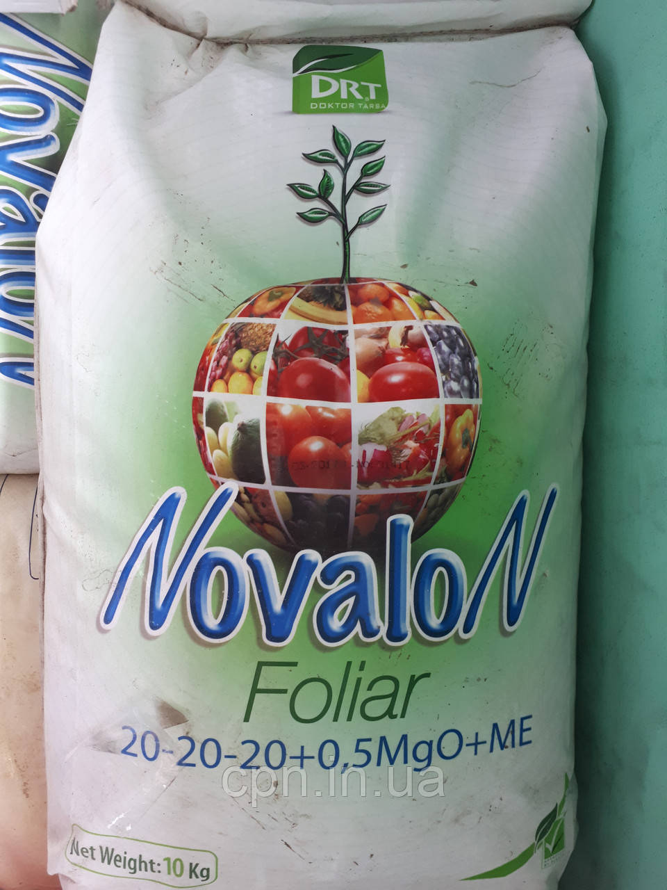 Комплексне добриво NOVALON FOLIAR 20-20-20 + 0,5 MGO + МЕ (10кг), фото 1