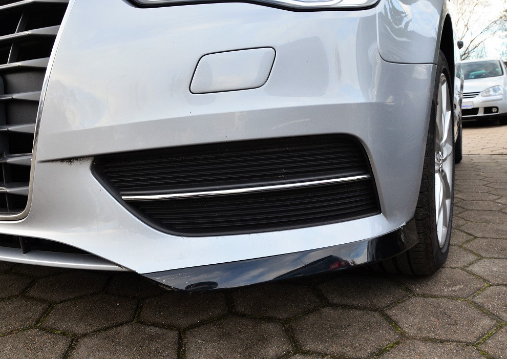 Ікла Audi A3 8V Sportback тюнінг накладки переднього бампера