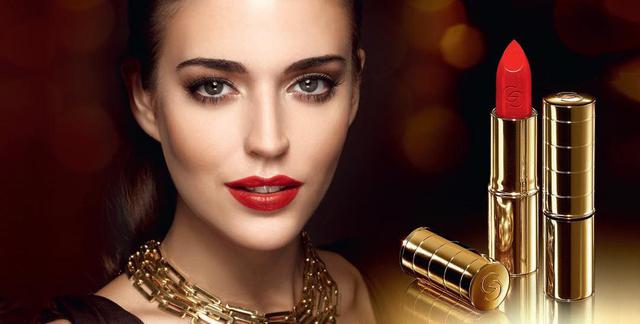 Губная помада Икона стиля Giordani Gold Iconic Lipstick SPF 15