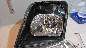 Ford - установка светодиодных линз 5