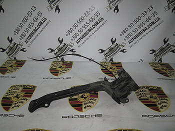 Замок капота з кронштейном Porsche Cayenne 955 (7L0805799)