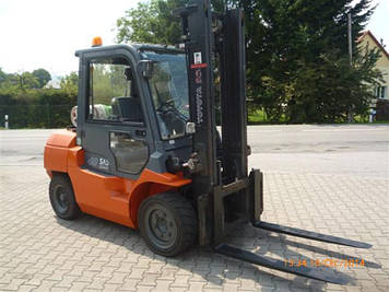 Газовий навантажувач Toyota 02-7 FG35.