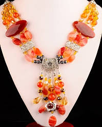 Намисто з сердоликом і перламутром