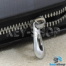 Ключниця кишенькова (шкіряна, чорна, з візерунком, на блискавці, з карабіном, кільцем) логотип авто Peugeot (Пежо), фото 2