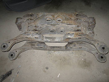 Задній підрамник Lexus RX300