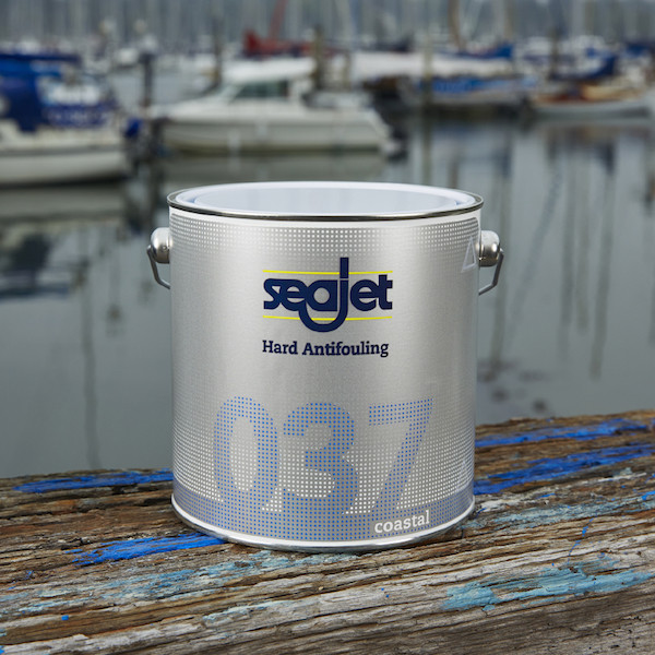 Seajet 037 Coastal фарба проти обростання чорна 2,5L