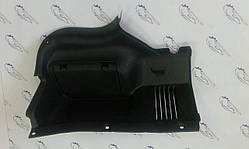 Оббивка заднього ліхтаря в багажнику кутова права Ланос т-150