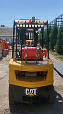 Газовий японський навантажувач 3 тонни Caterpillar GP30N б/у, фото 3