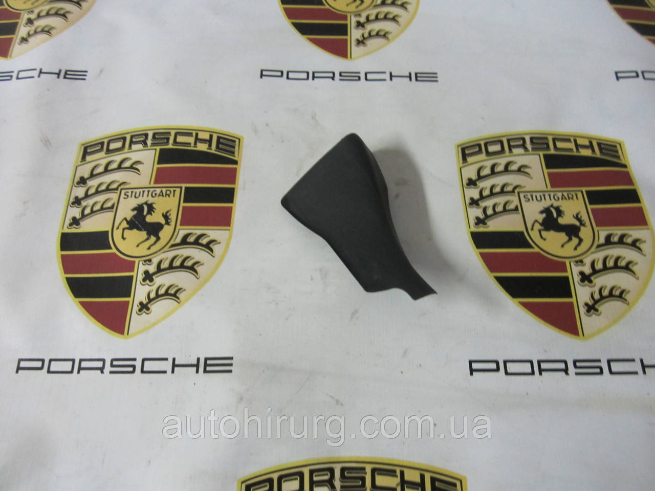 Накладка передніх правих дверей Porsche Cayenne 955 (7L0837916)