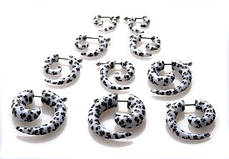 Фейк спіраль акрилова біла (черепа)