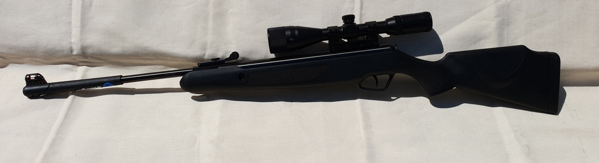 Гвинтівка пневматична Stoeger X20 Synthetic Stock Combo з оптичним прицілом, фото 1
