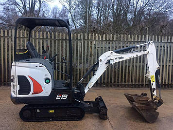 Мініекскаватор Bobcat E19.