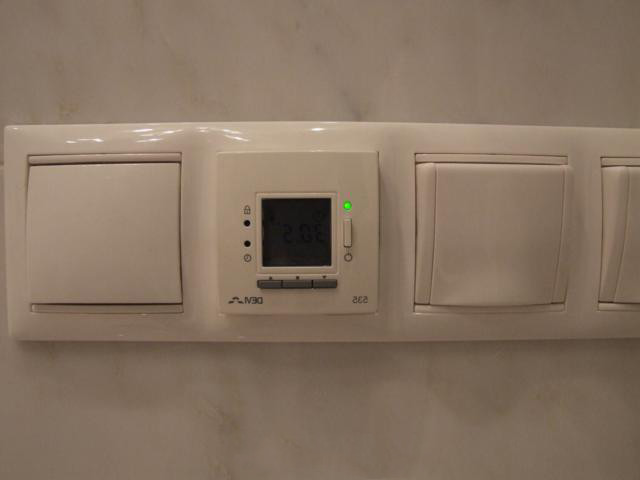 програмований терморегулятор для теплої підлоги