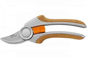 Секатор Fiskars плоскостійкий Quantum (111970)