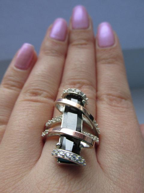 Срібне кільце з золотими вставками