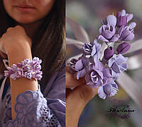Фиолетовый браслет с цветами "Сиренево-фиалковые фрезии"