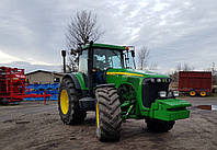 Трактор колісний John Deere 8220