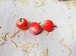 Декоративні Яблука рожеві з білим, 3,5 см