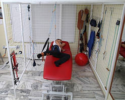 Обладнання для кінезотерапії - Кабіни для вправ і подвешиваний - Treatment Cage UGUL