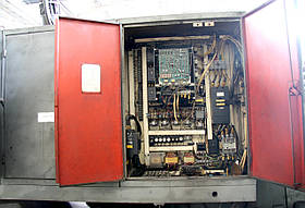 1740РФ3 — Токарний патронно-центровий напівавтомат із ЧПУ 