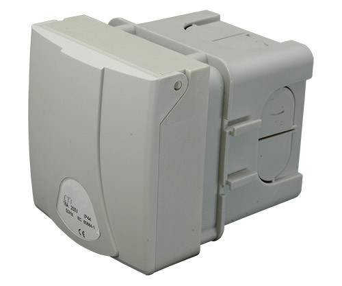 Розетка у коробці  EZB-3253 IP44 (32A, 400V, 3P+N+PE)