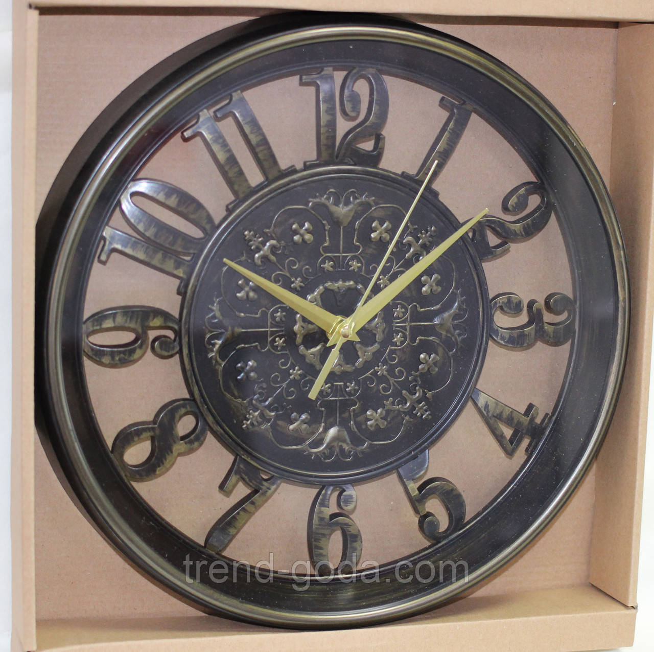 Годинник настінний круглий, чорний із золотистим, орнамент, d 30 см