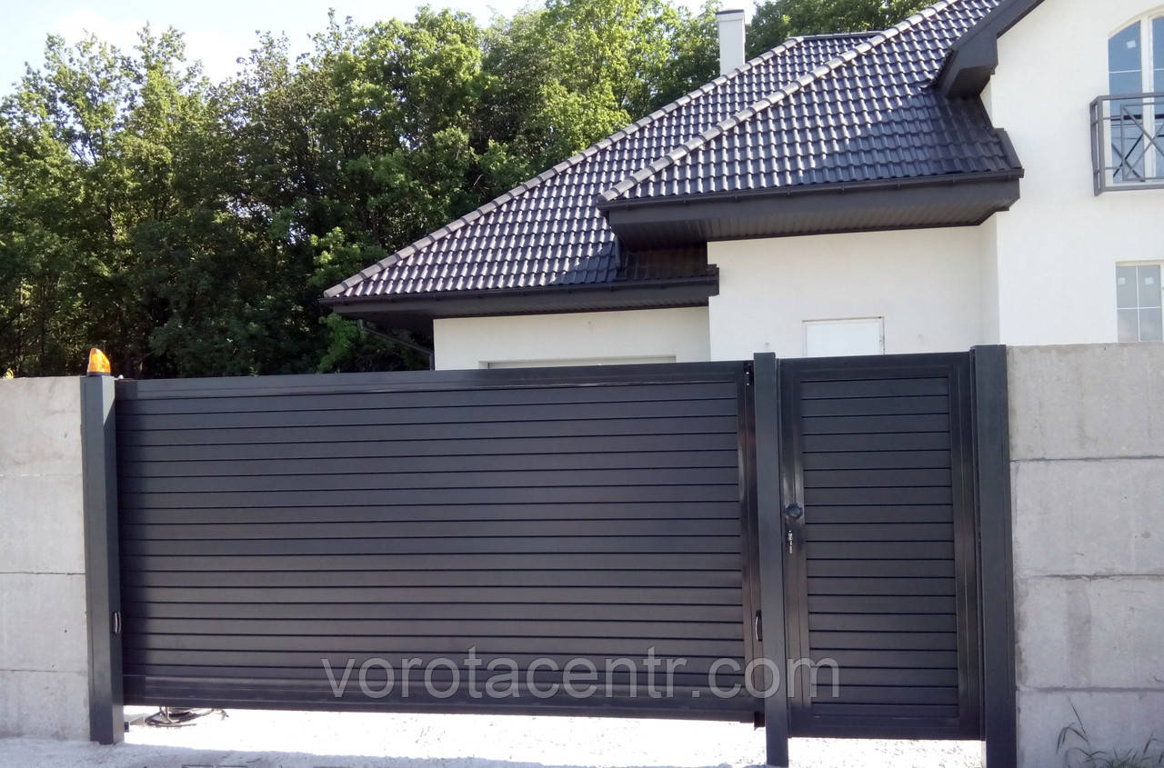 Вуличні відкатні ворота з ламелей