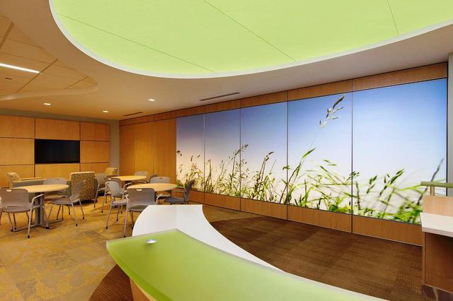 стеклянное панно