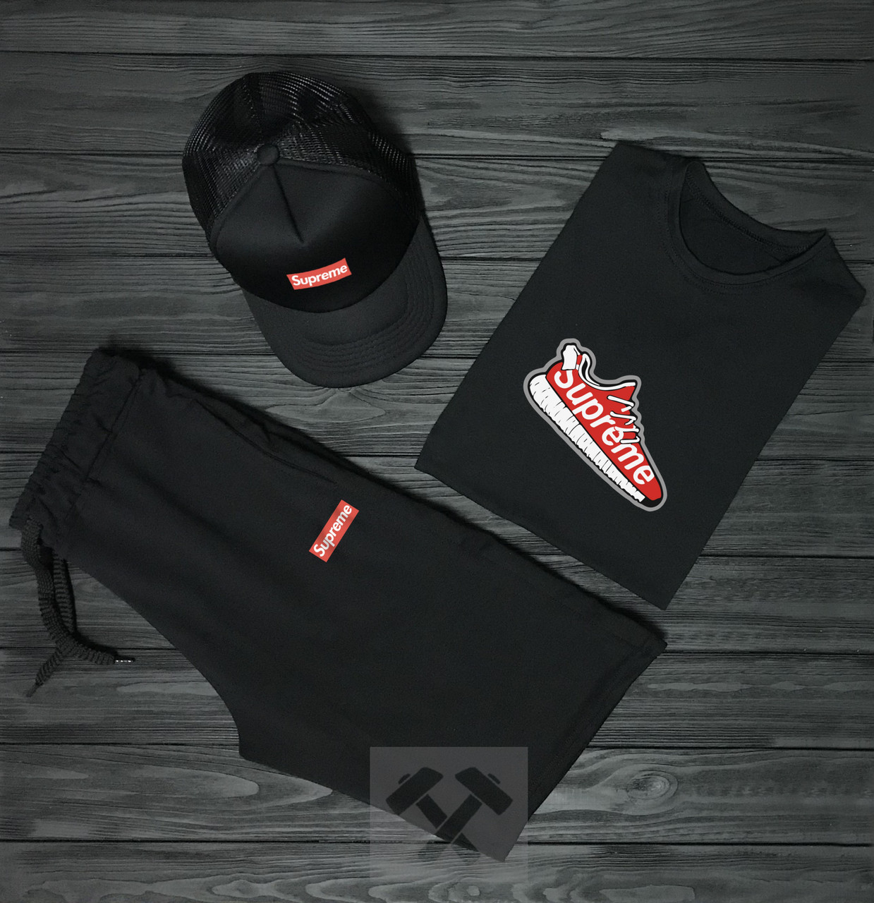 Чоловічий комплект футболка, кепка і шорти Supreme чорного кольору (люкс) S